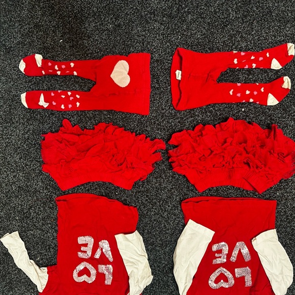 Red Love Twin Baby Outfit Set. 9months